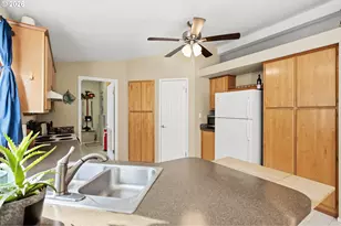 604 SE Forest Ln, Cascade Locks, OR 97014 - Photo 22