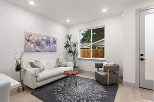 7430 SE 51st Ave, Portland, OR 97206 - Photo 2