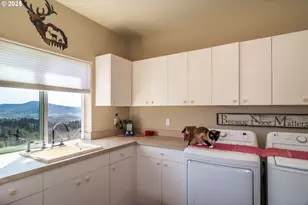 1000 Windy Mountain Ln, Oakland, OR 97462 - Photo 14