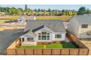208 NW 16th Ave, Canby, OR 97013 - Photo 42
