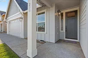 208 NW 16th Ave, Canby, OR 97013 - Photo 4