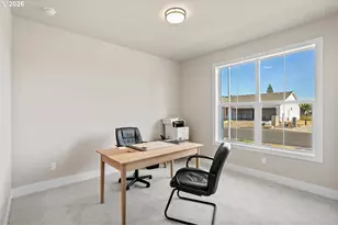 208 NW 16th Ave, Canby, OR 97013 - Photo 8