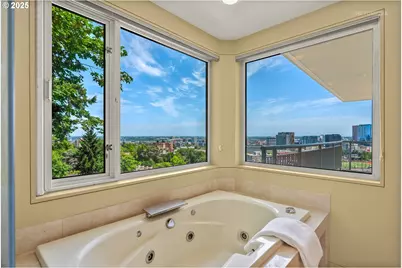 1540 SW Vista Ave #2000, Portland, OR 97201 - Photo 32