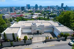 1540 SW Vista Ave, Portland, OR 97201 - Photo 2