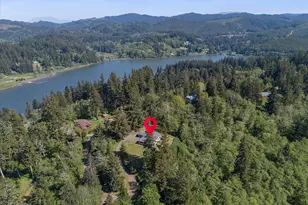 1206 Criteser Loop, Toledo, OR 97391 - Photo 2