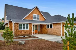 645 Meadow Ln, Gearhart, OR 97138 - Photo 2