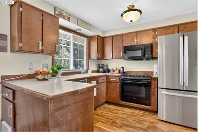 1600 NW Angeline Ave, Gresham, OR 97030 - Photo 8