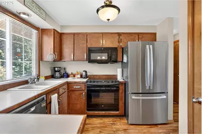 1600 NW Angeline Ave, Gresham, OR 97030 - Photo 6