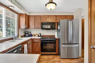1600 NW Angeline Ave, Gresham, OR 97030 - Photo 6
