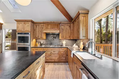 15100 SW Gull Dr, Beaverton, OR 97007 - Photo 20