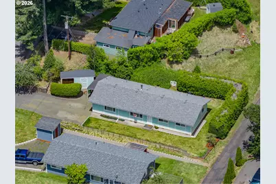 580 8th Ave, Coos Bay, OR 97420 - Photo 6