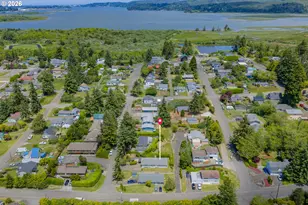 580 8th Ave, Coos Bay, OR 97420 - Photo 4