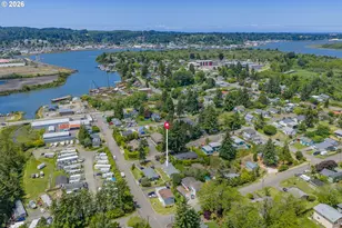 580 8th Ave, Coos Bay, OR 97420 - Photo 8