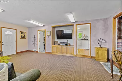 580 8th Ave, Coos Bay, OR 97420 - Photo 36