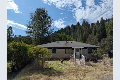76526 W 2nd St, Oakridge, OR 97463 - Photo 1