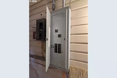 76526 W 2nd St, Oakridge, OR 97463 - Photo 8