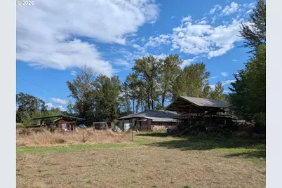 76526 W 2nd St, Oakridge, OR 97463 - Photo 12