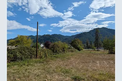 76526 W 2nd St, Oakridge, OR 97463 - Photo 32