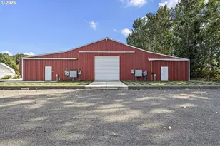 94985 Ayres Ln, Junction City, OR 97448 - Photo 12