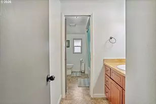 2611 Erin Way, Eugene, OR 97408 - Photo 36