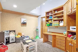 2611 Erin Way, Eugene, OR 97408 - Photo 22