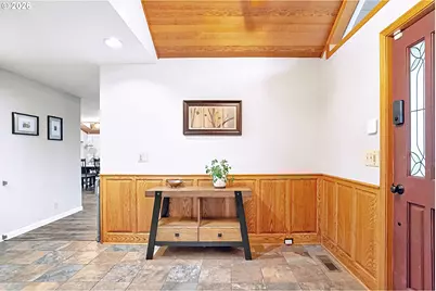 2611 Erin Way, Eugene, OR 97408 - Photo 6