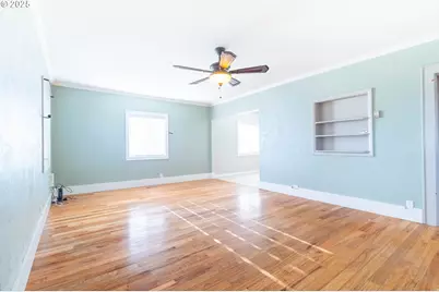 512 20th St, La Grande, OR 97850 - Photo 4