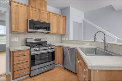 7124 NE Cherry Dr, Hillsboro, OR 97124 - Photo 10
