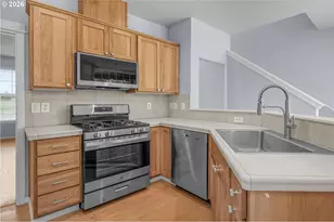 7124 NE Cherry Dr, Hillsboro, OR 97124 - Photo 10