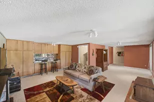 2820 Country Club Ct, Reedsport, OR 97467 - Photo 16