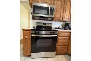 8906 NE Hancock St, Portland, OR 97220 - Photo 14