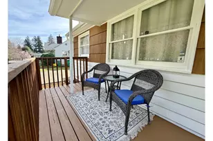 8906 NE Hancock St, Portland, OR 97220 - Photo 4