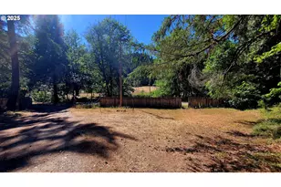 1097 Lees Crk Rd, Myrtle Creek, OR 97457 - Photo 12