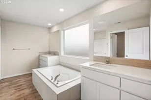 4889 Navigation Ave NE, Salem, OR 97305 - Photo 30