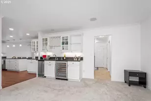 448 N Hayden Bay Dr, Portland, OR 97217 - Photo 18