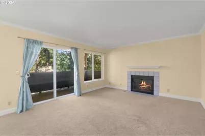 2417 SW Nebraska St #4, Portland, OR 97239 - Photo 4