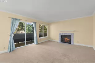 2417 SW Nebraska St, Portland, OR 97239 - Photo 4