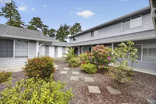 1150 Hemlock St, Florence, OR 97439 - Photo 1