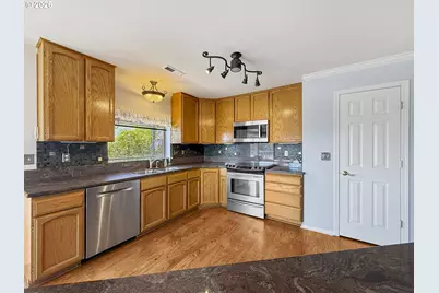 815 Crestwood Pl, Brookings, OR 97415 - Photo 12