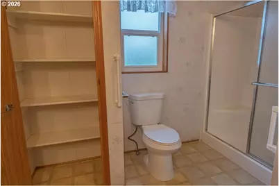 2410 Lancaster Dr #354, Salem, OR 97317 - Photo 18