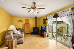 1166 SE Fir Grove Loop, Hillsboro, OR 97123 - Photo 12