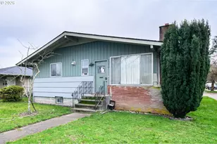 1704 10th Ave, Longview, WA 98632 - Photo 4