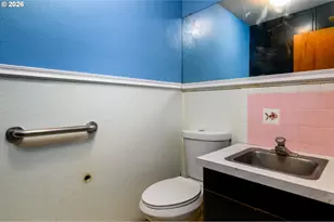 1704 10th Ave, Longview, WA 98632 - Photo 18