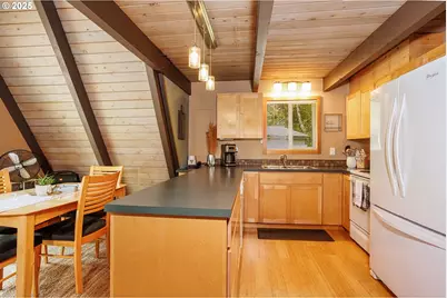 10252 Lakeview Dr, Birkenfeld, OR 97016 - Photo 10