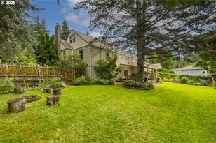 8906 NE Beech St, Portland, OR 97220 - Photo 40