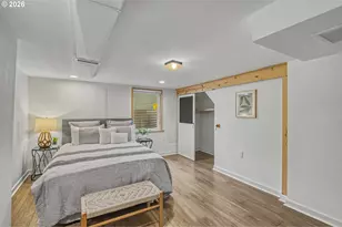 8906 NE Beech St, Portland, OR 97220 - Photo 26