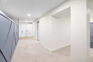 142 NE 128th Ave, Portland, OR 97230 - Photo 38