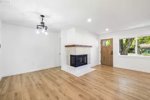 142 NE 128th Ave, Portland, OR 97230 - Photo 6