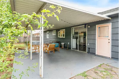 12020 NE Thompson St, Portland, OR 97220 - Photo 28