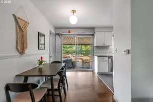 12020 NE Thompson St, Portland, OR 97220 - Photo 6